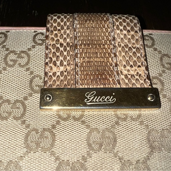 pre-loved Gucci Python Canvas GG Wallet - Picture 2 of 15